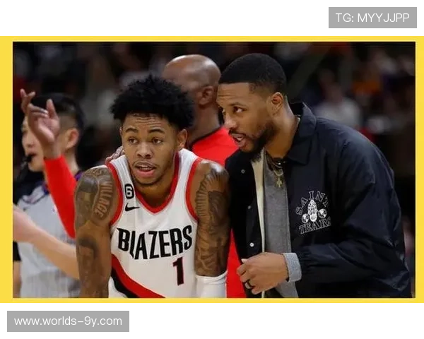 利拉德伤缺开拓者，后场组织压力转移至西蒙斯